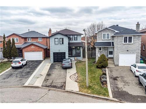 30 Rodwell Court, Brampton, ON - Outdoor With Facade