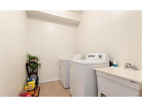 177 Isabella Drive, Orillia, ON - Indoor Photo Showing Laundry Room