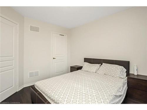 228 Duncan Lane, Milton, ON - Indoor Photo Showing Bedroom