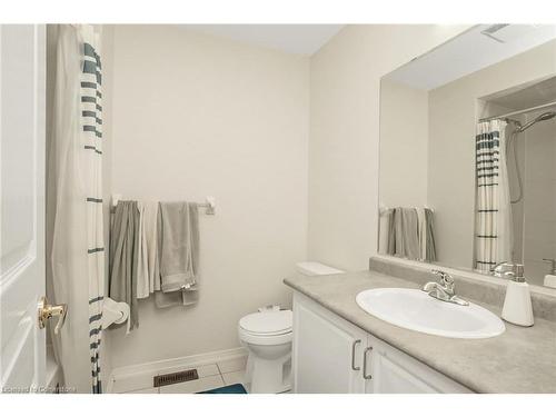 228 Duncan Lane, Milton, ON - Indoor Photo Showing Bathroom