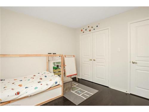 228 Duncan Lane, Milton, ON - Indoor Photo Showing Bedroom