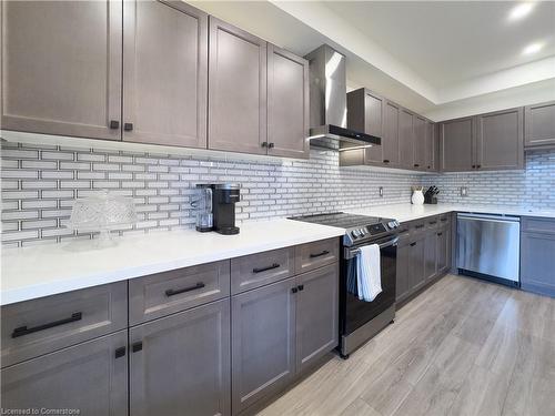 3293 Homestead Drive, Hamilton, ON - Indoor Photo Showing Kitchen With Stainless Steel Kitchen With Upgraded Kitchen