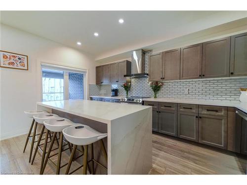 3293 Homestead Drive, Hamilton, ON - Indoor Photo Showing Kitchen With Upgraded Kitchen