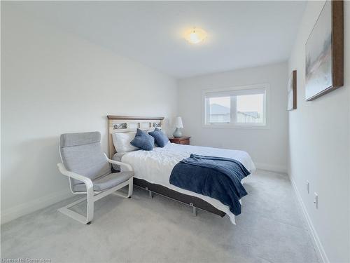 3293 Homestead Drive, Hamilton, ON - Indoor Photo Showing Bedroom