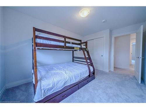 3293 Homestead Drive, Hamilton, ON - Indoor Photo Showing Bedroom