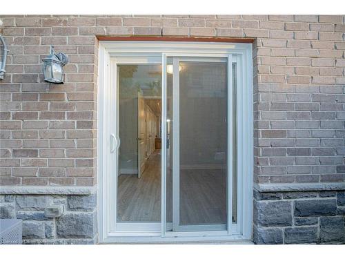 3-122 Courtland Avenue E, Kitchener, ON - Outdoor With Exterior