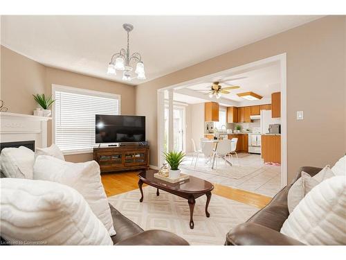 7 Teversham Court, Markham, ON - Indoor Photo Showing Living Room With Fireplace