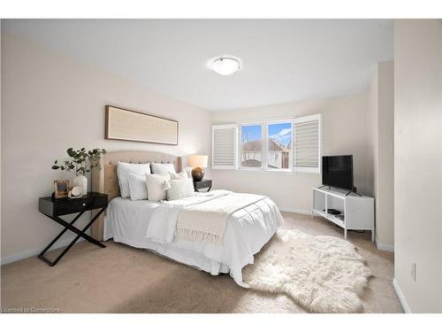 1115 Solomon Court, Milton, ON - Indoor Photo Showing Bedroom