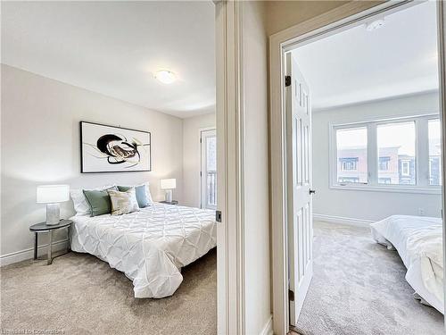 6 Marvin Avenue, Oakville, ON - Indoor Photo Showing Bedroom