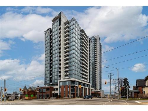 1104-5 Wellington Street S, Kitchener, ON - Outdoor With Facade