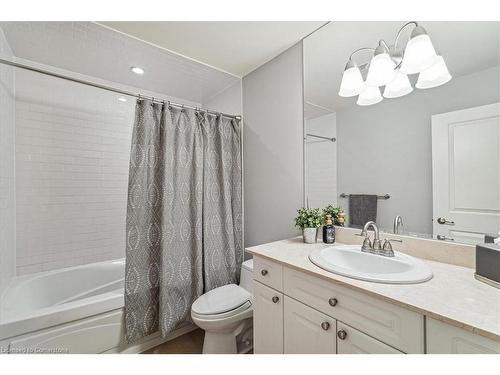 2378 Marine Drive, Oakville, ON - Indoor Photo Showing Bathroom