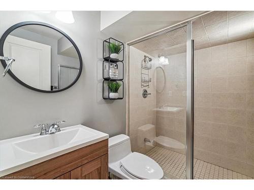 2378 Marine Drive, Oakville, ON - Indoor Photo Showing Bathroom