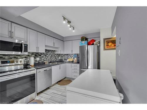 16 Mullis Crescent, Brampton, ON - Indoor Photo Showing Kitchen With Stainless Steel Kitchen