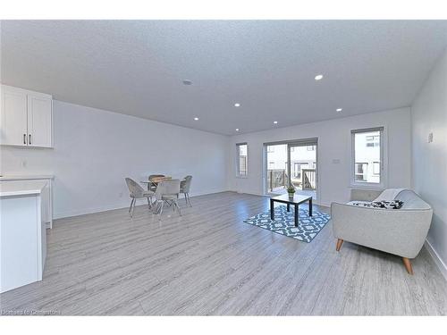 12 Roper Place, Kitchener, ON - Indoor Photo Showing Living Room