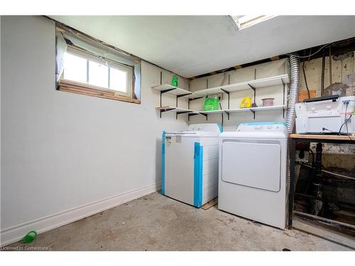 4965 Jepson Street, Niagara Falls, ON - Indoor Photo Showing Laundry Room