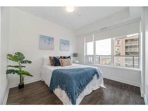 604-212 King William Street, Hamilton, ON - Indoor Photo Showing Bedroom