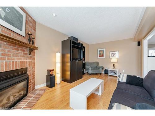 125 Ferndale Drive S, Barrie, ON - Indoor Photo Showing Living Room With Fireplace