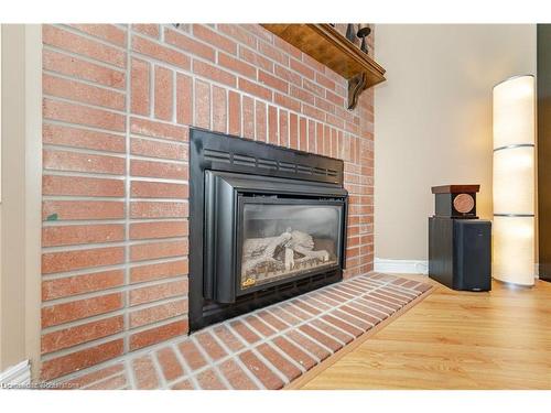 125 Ferndale Drive S, Barrie, ON - Indoor Photo Showing Living Room With Fireplace