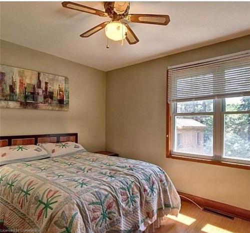 25 Amos Avenue W, Waterloo, ON - Indoor Photo Showing Bedroom