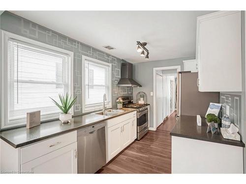 528 Upper Wentworth Street, Hamilton, ON - Indoor Photo Showing Kitchen With Double Sink