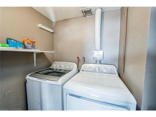 606-320 Mill Street S, Peel, ON - Indoor Photo Showing Laundry Room