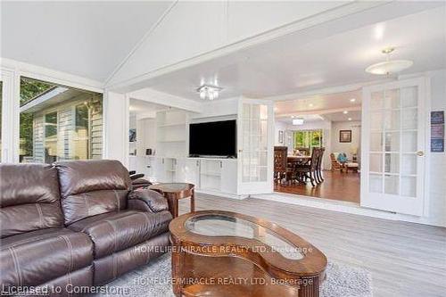 515490 2Nd Line Road, Amaranth, ON - Indoor Photo Showing Living Room