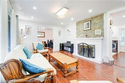 515490 2Nd Line Road, Amaranth, ON - Indoor Photo Showing Living Room With Fireplace