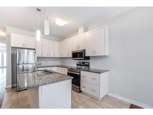 207 Louise Street, Welland, ON - Indoor Photo Showing Kitchen With Double Sink With Upgraded Kitchen