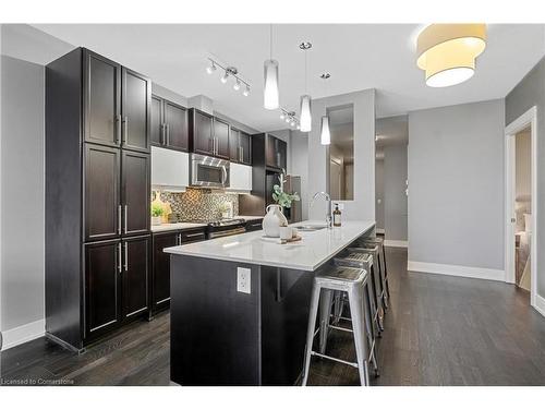 601-112 Benton Street, Kitchener, ON - Indoor Photo Showing Kitchen With Upgraded Kitchen