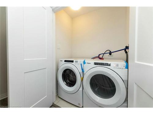 60-51 Sparrow Avenue, Cambridge, ON - Indoor Photo Showing Laundry Room