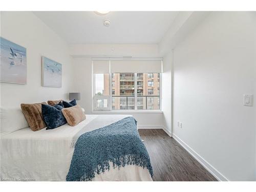 604-212 King William Street, Hamilton, ON - Indoor Photo Showing Bedroom