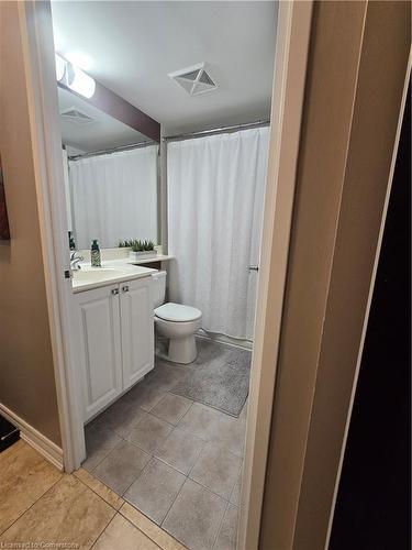 610-1369 Bloor Street, Toronto, ON - Indoor Photo Showing Bathroom