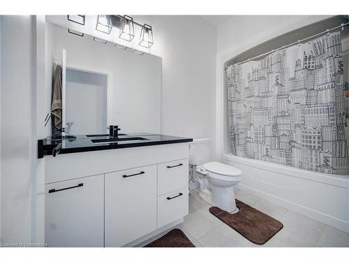 3314 David Milne Way, London, ON - Indoor Photo Showing Bathroom