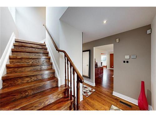 39B Newington Crescent, Toronto, ON - Indoor Photo Showing Other Room