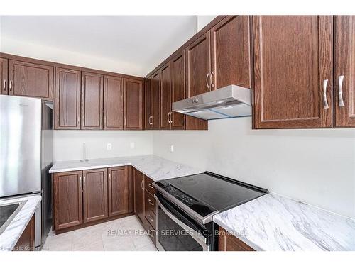 249 Louise Street, Welland, ON - Indoor Photo Showing Kitchen