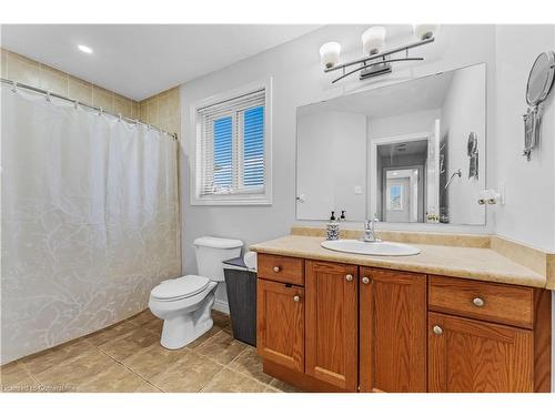 369 Thomas Slee Drive, Kitchener, ON - Indoor Photo Showing Bathroom