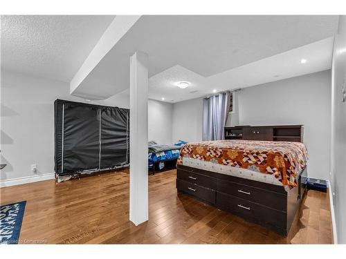 369 Thomas Slee Drive, Kitchener, ON - Indoor Photo Showing Bedroom