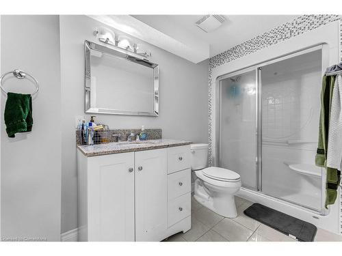 369 Thomas Slee Drive, Kitchener, ON - Indoor Photo Showing Bathroom