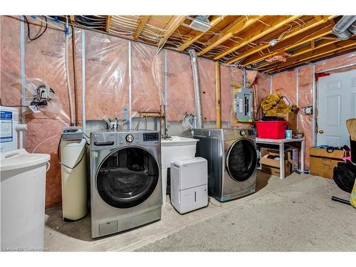 369 Thomas Slee Drive, Kitchener, ON - Indoor Photo Showing Laundry Room