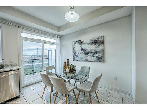 239-30 Times Square Boulevard, Hamilton, ON - Indoor Photo Showing Dining Room