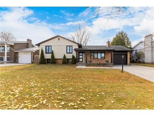 489 Chiddington Avenue, London, ON - Outdoor With Deck Patio Veranda With Facade