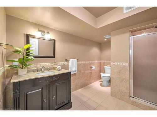 4272 Clubview Drive, Burlington, ON - Indoor Photo Showing Bathroom