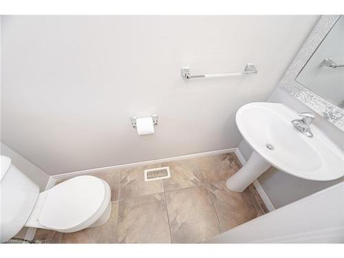 185 Maitland Street, Kitchener, ON - Indoor Photo Showing Bathroom