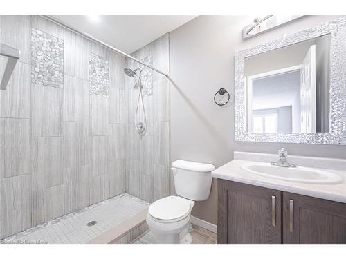 185 Maitland Street, Kitchener, ON - Indoor Photo Showing Bathroom