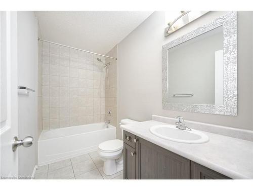 185 Maitland Street, Kitchener, ON - Indoor Photo Showing Bathroom