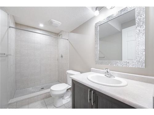 185 Maitland Street, Kitchener, ON - Indoor Photo Showing Bathroom