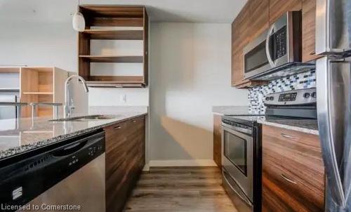 1206-318 Spruce Street, Waterloo, ON - Indoor Photo Showing Kitchen With Stainless Steel Kitchen With Double Sink