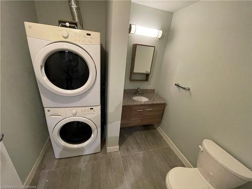 1206-318 Spruce Street, Waterloo, ON - Indoor Photo Showing Laundry Room