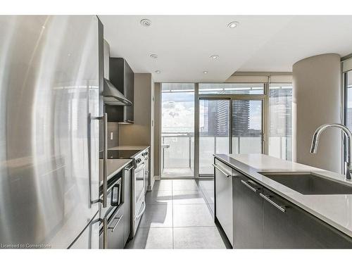 1413-1 Market Street, Toronto, ON - Indoor Photo Showing Kitchen With Upgraded Kitchen