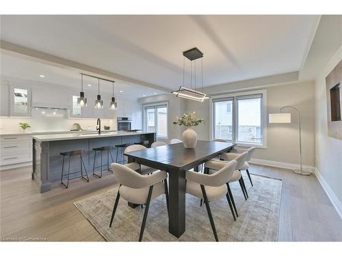 3082 Highbourne Crescent, Oakville, ON - Indoor Photo Showing Dining Room